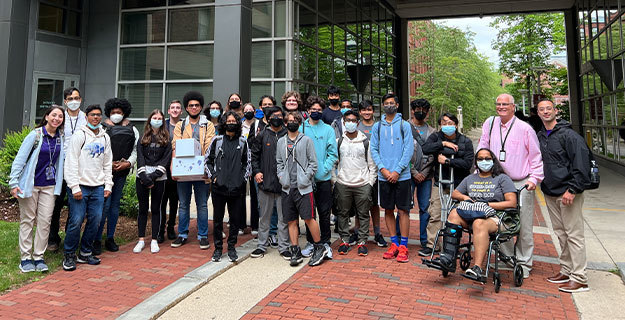 Preengineering students traveled to a laboratory at the Anderson Research Group at Harvard University