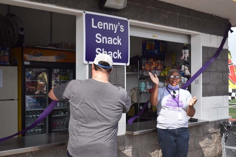 Lenny's Snack Shack