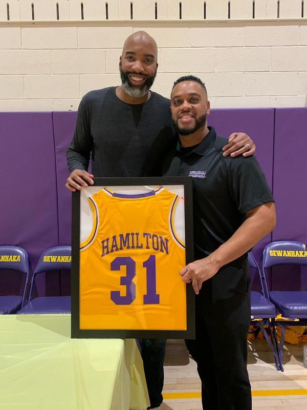 Zendon Hamilton with his retired jersey